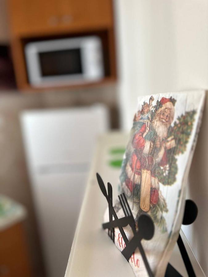 Apartment Alimos Near The Sea Екстериор снимка