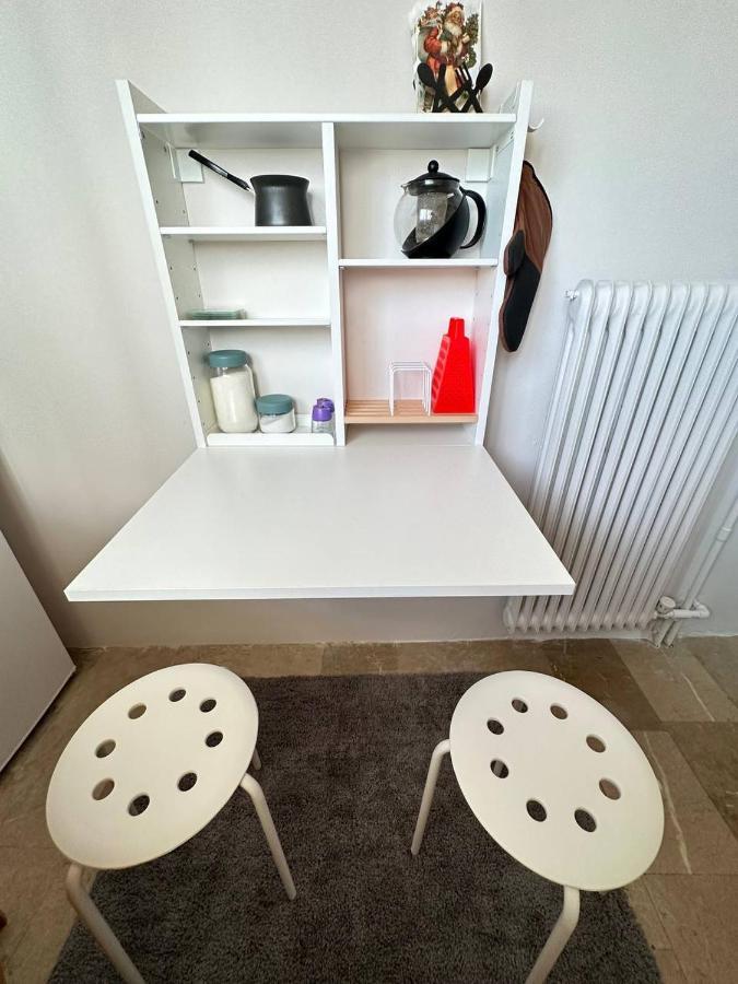 Apartment Alimos Near The Sea Екстериор снимка